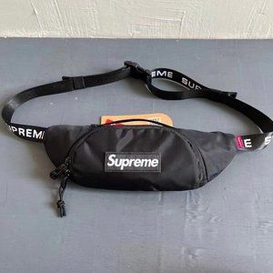 Supreme fanny pack